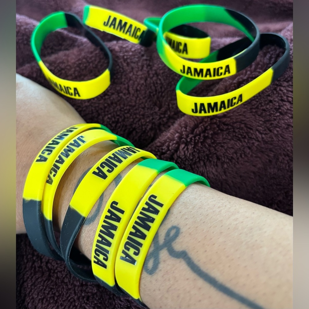Jamaica Silicone Bracelets – Black/Green/Yellow Wristbands, Set of 15